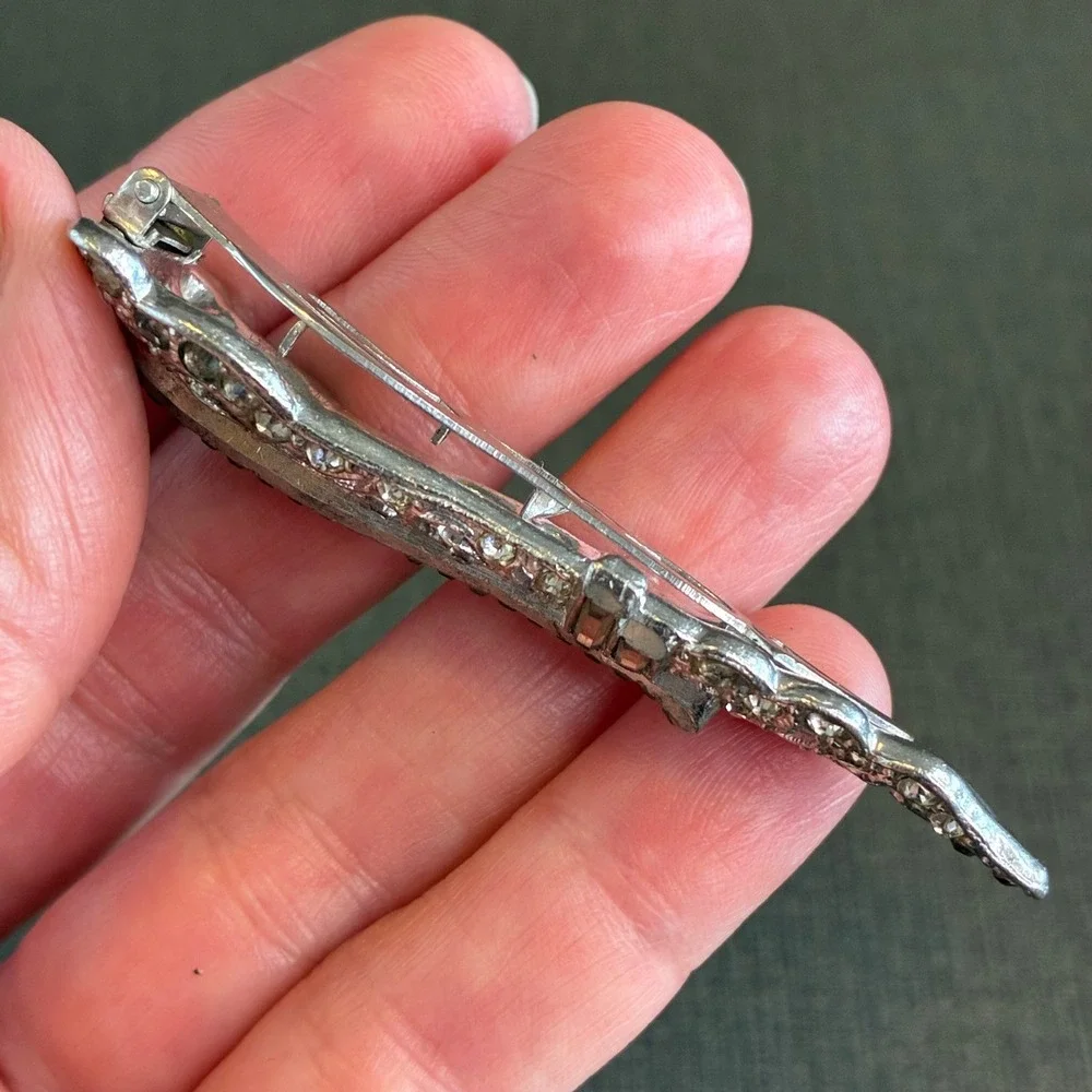 Vintage Art Deco Pot Metal Dress Clip Silver Tone Baguette Rhinestone 2.75